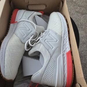 New Balance White and Bright Red Athletic Shoe 12 Mens Medium Width